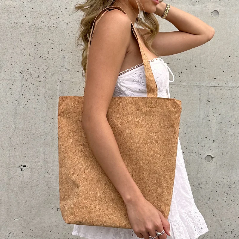 Donna Cork Tote Bag in Classic