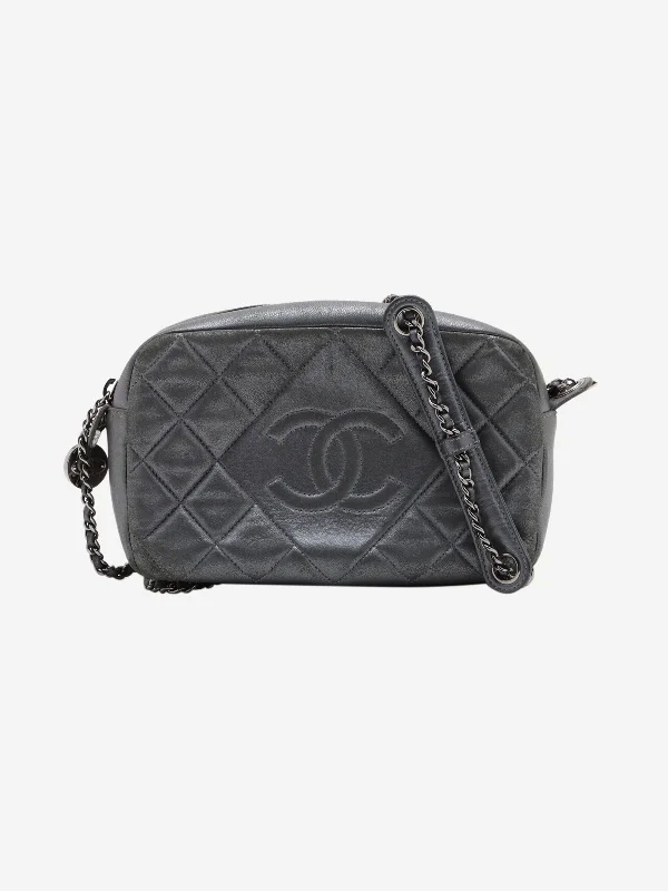 Grey 2014 lambskin quilted chain shoulder bag